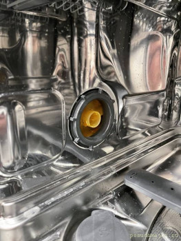 Runs out of the valve - 46D632F5-3FBC-4E58-9970-8141B1E48E77.jpeg