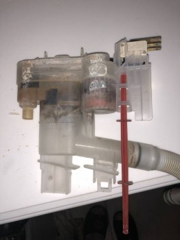 Bosh srv55to3eu 38 where is the leak coming from? - 958BBC67-1BB7-40D3-B757-D01670A58CBC.jpeg