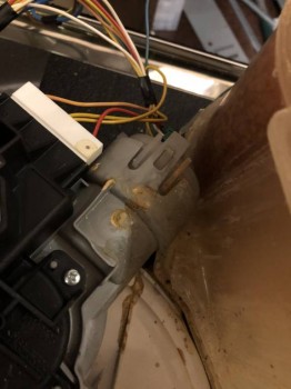 Bosh srv55to3eu 38 where is the leak coming from? - 9F7258B6-428C-4A64-BF5F-CDE56B793A59.jpeg