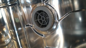 Holes in whirlpool dwh m00 w - P_20180527_093532.jpg