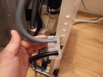 Electrolux 46500 I don t know what part it is - RIMG5748.JPG