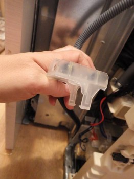 Electrolux 46500 I don t know what part it is - RIMG5749.JPG